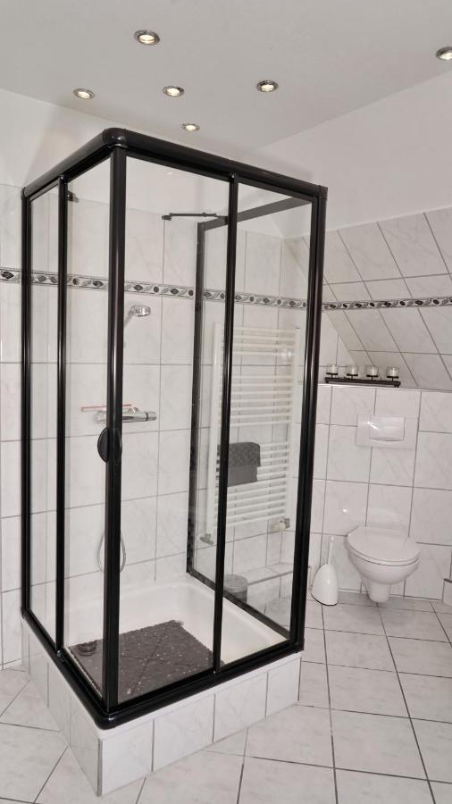 3 Schlafzimmer 8 Gaste Ruhig 110Qm Nahe Flughafen Norderstedt Ngoại thất bức ảnh